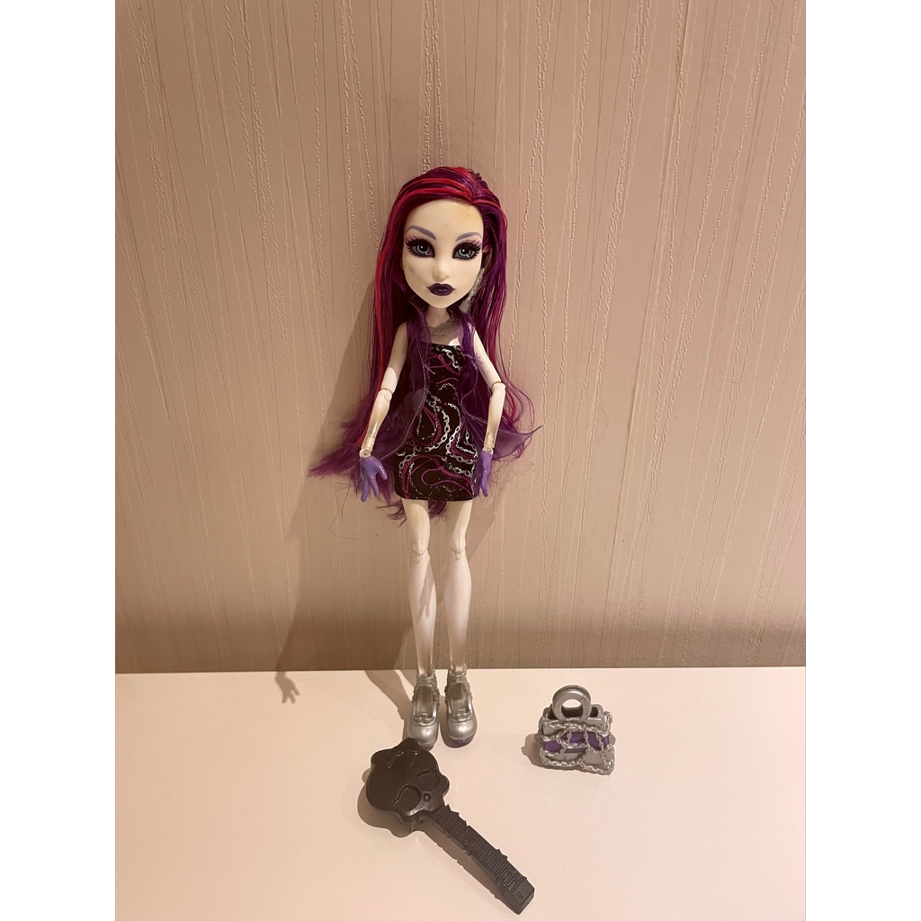 Boneca Monster High Draculaura Skulltimate Secrets HKY60 Mattel