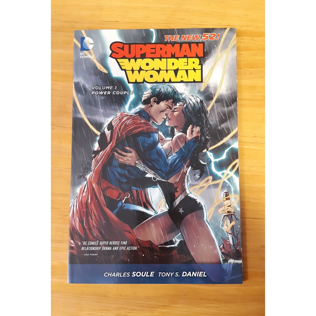 Superman/Wonder Woman Vol. 1 HQ Importada - DC Comics - Batman - Novos 52