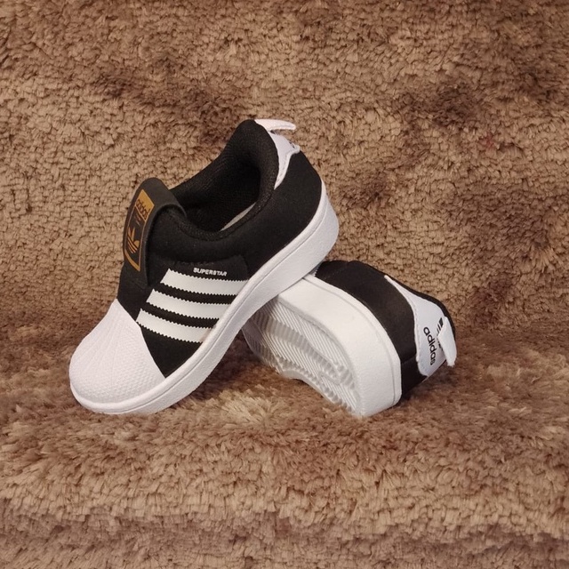 Tênis Adidas Infantil Superstar Iridescent Preto BY2186