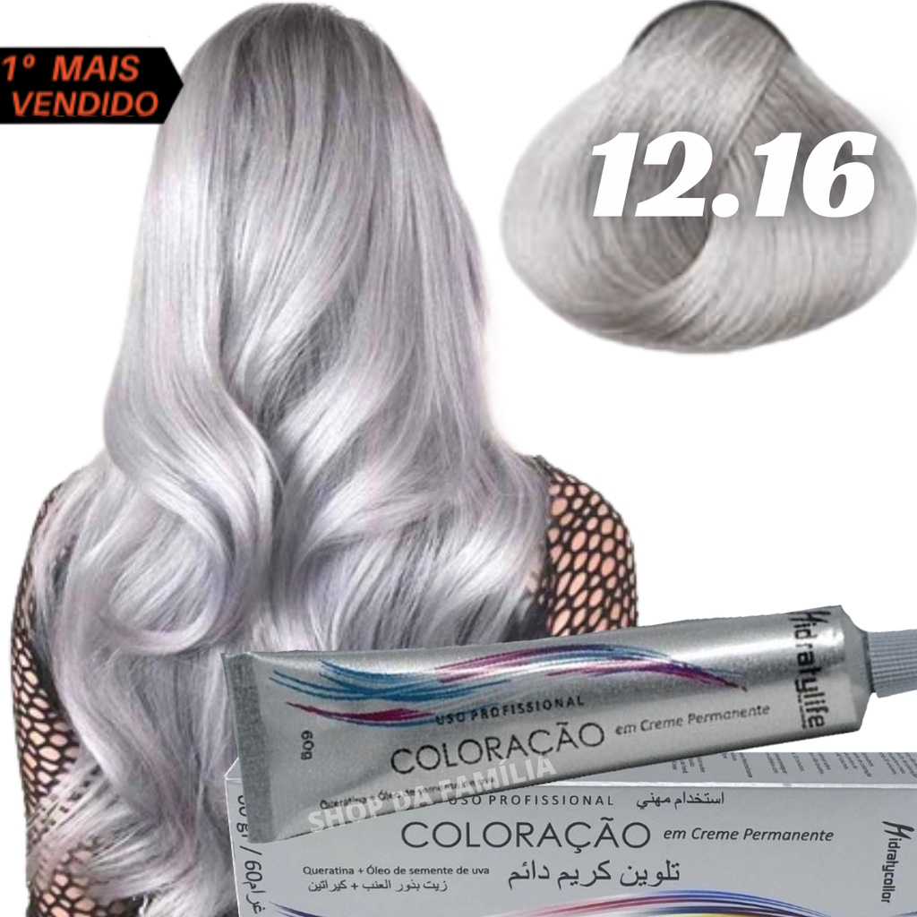 Tintura De Cabelo Prata Platinada Tentando Conseguir Um Loiro
