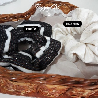 Scrunchie De Listras Para Cabelo Com Laço - Preto E Branco - Relikie  Semijoias