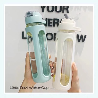 Garrafinha de Água Squeeze Plástico 700 ML com Bico e Canudo