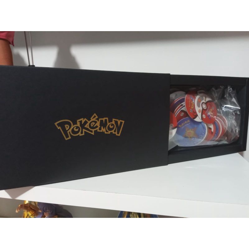 Coleção Estojo com tazos Pokémon