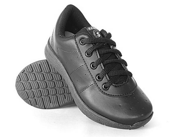 Tenis escolar preto sales masculino