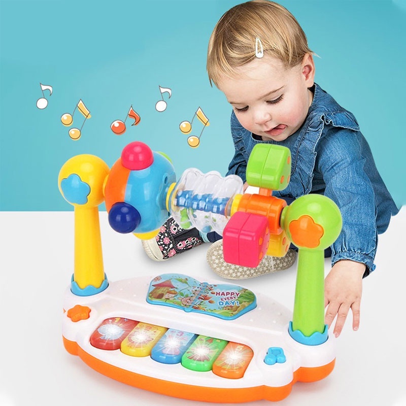 Infantil jogando piano eletrônico educacional brinquedos do bebê