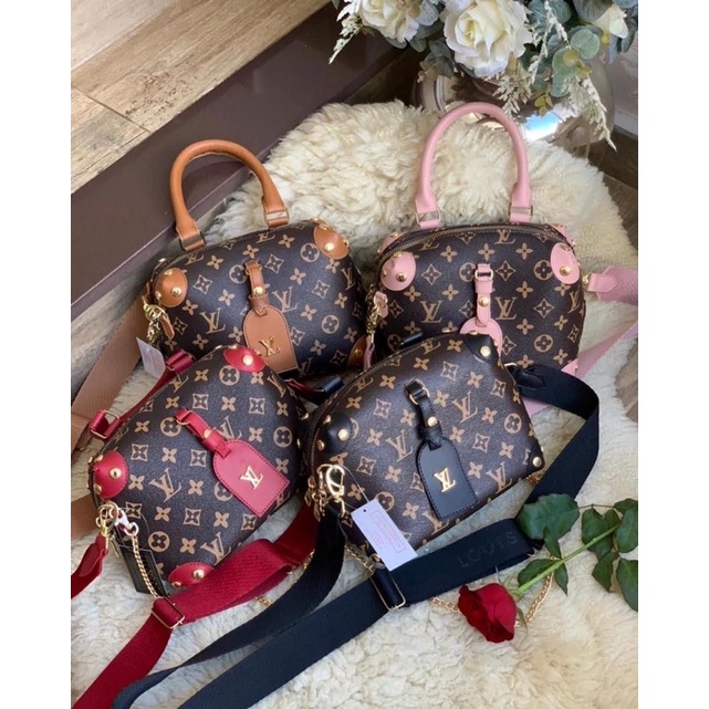 Preços baixos em Chaveiros para mulheres Louis Vuitton bolsa de