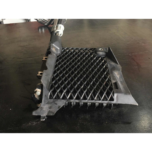 Radiador De Óleo Xre 300 Original Honda