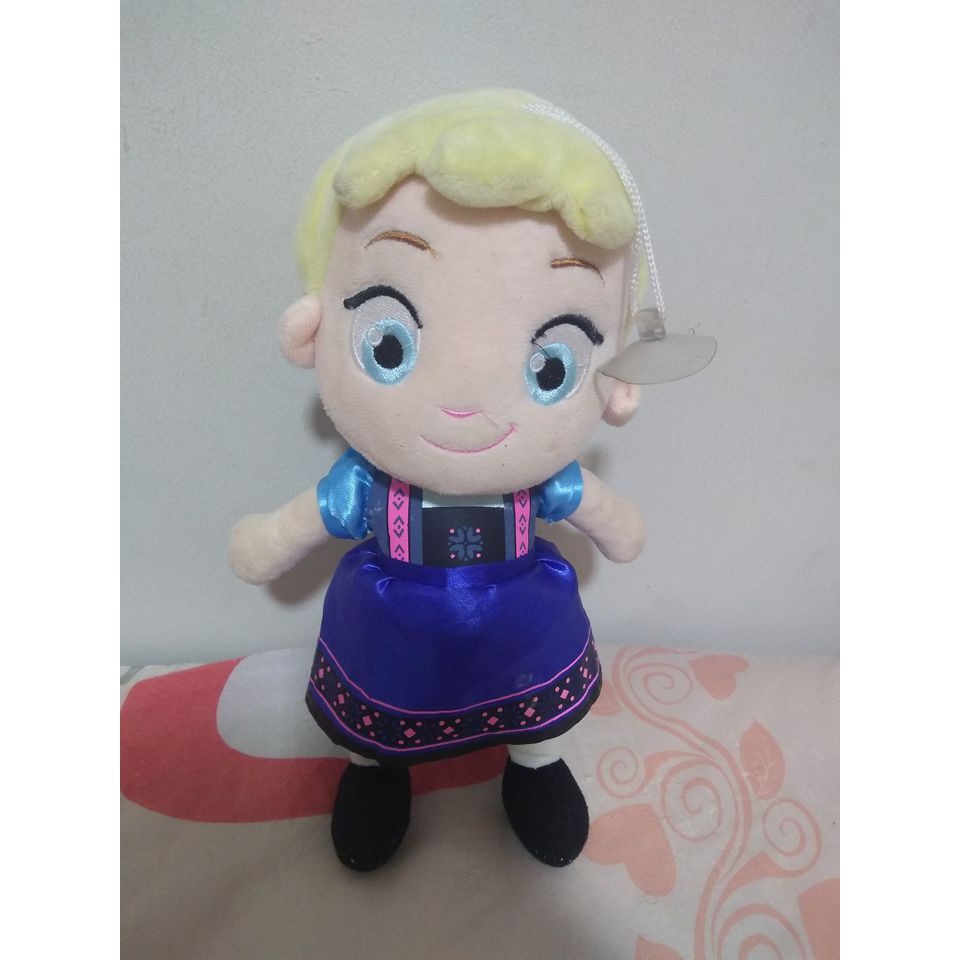 Boneca Disney Animators Collection Elsa Pelucia