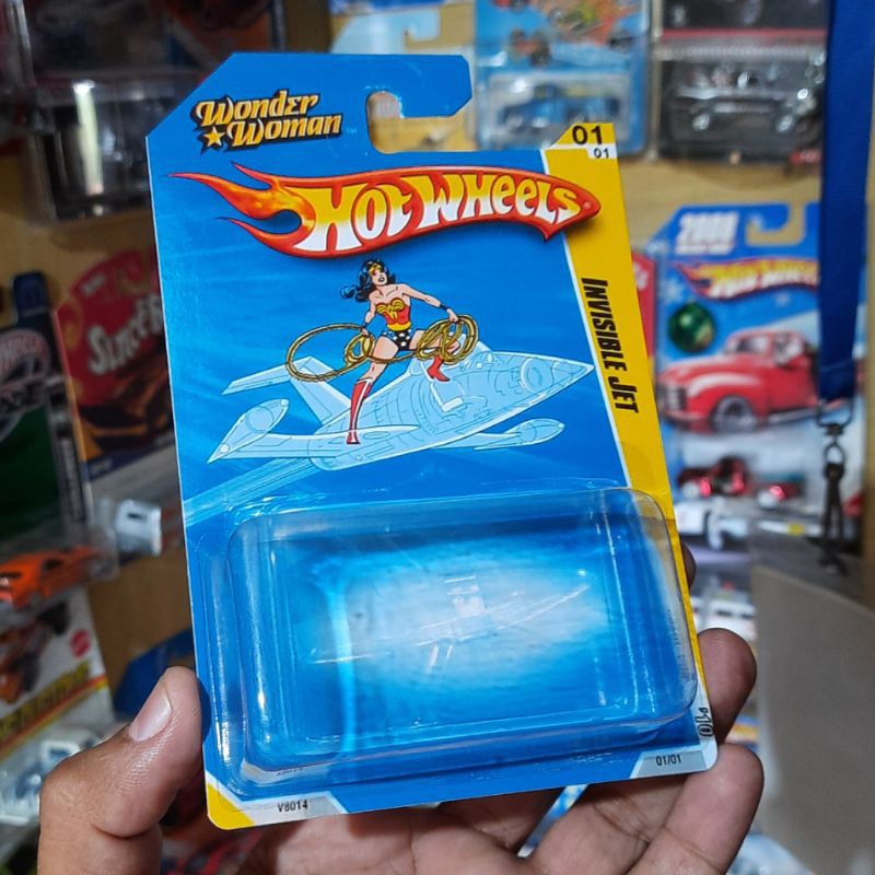 Embalagem customizada estilo hotwheels Jato Invisível da Mulher ...
