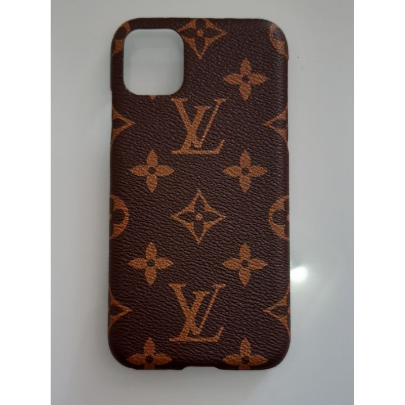 $26.65 Classic Lattice LV Leather Back Case For iPhone 11  Capas bonitas  celular, Cases para celular, Capas para telemovel