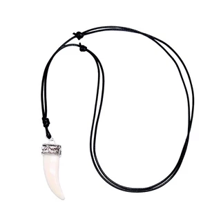 Colar Pingente Dente Com Cordão Encerado