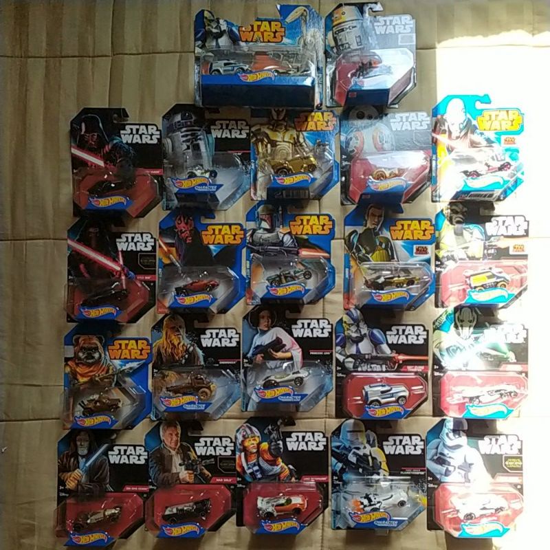 Cole o Star Wars Character Cars Hot Wheels 23 miniaturas