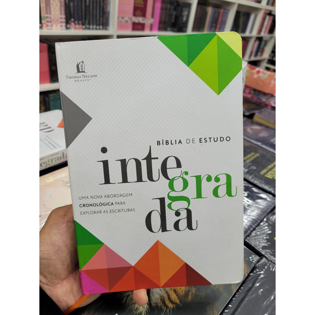 Bíblia de estudo Live - NVI - Flow by Geográfica Editora - Issuu