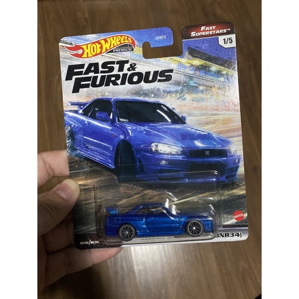 Carrinho Hot Wheels Velozes e Furiosos Premium Nissan Skyline gt-r