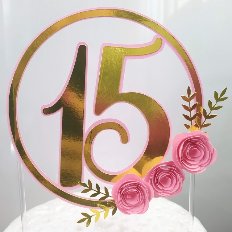 Topo De Bolo Decoração Aniversário Festa Debutante 15 Anos Coroa em  Promoção na Americanas