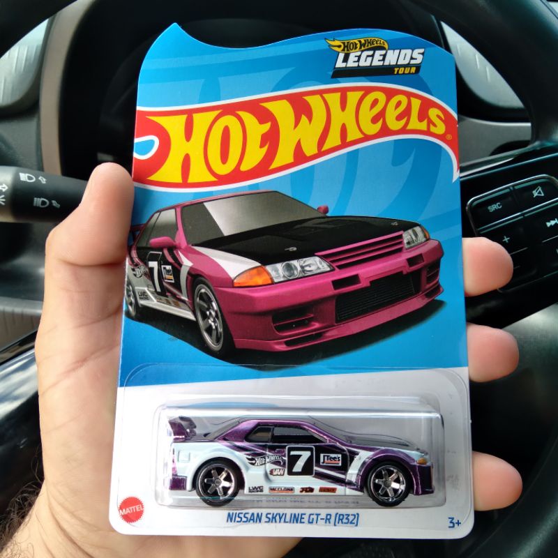 Hot Wheels Nissan Legends (oferta)