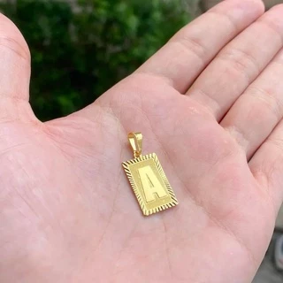 Pingente De Letra Quadrado Escolha Sua Letra Banhado a Ouro 24k Inicial em Oferta na Shopee