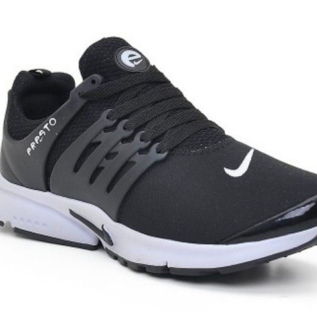 Nike air presto 2024 preto e branco