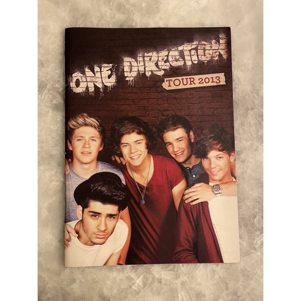 One Direction 2013 Tour Programme Tourbook | Shopee Brasil