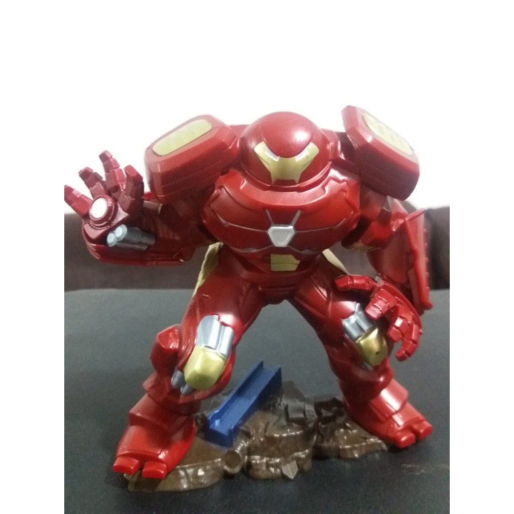 Action figure hot sale hulk buster