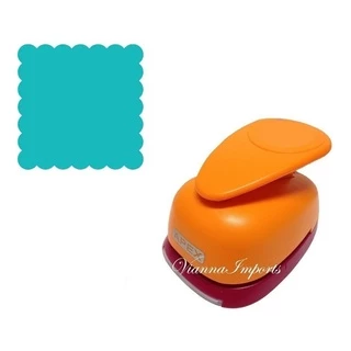 Furador Scrapbook Gigante Plus - Quadrado Escalope 4,7cm