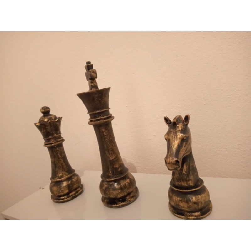 Trio peças de xadrez decorativas grandes