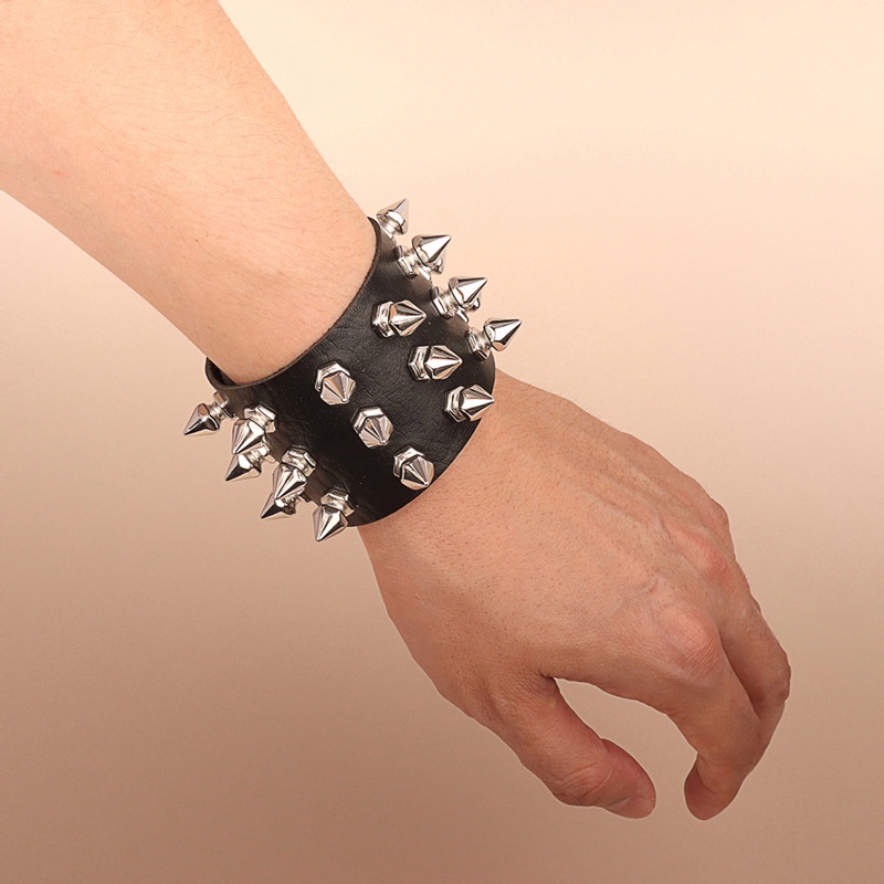Pulseira espinho/spike punk gótico estiloso cor preta🖤