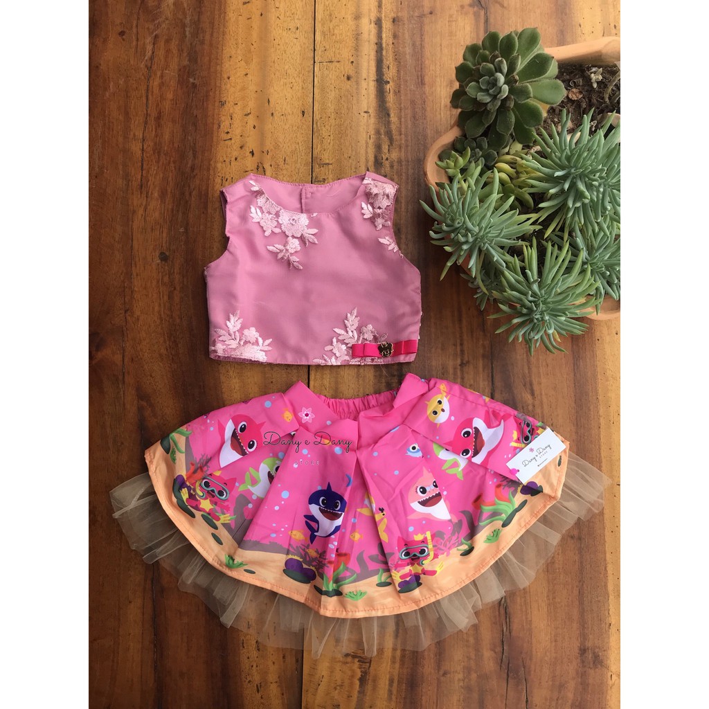 Conjunto Tubarão Shark Menina Rosa Infantil Cropped Saia Temático Festa