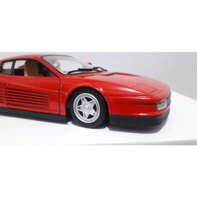 Ferrari Daytona SP3 Blanche - Signature série 1/18 Burago | UK