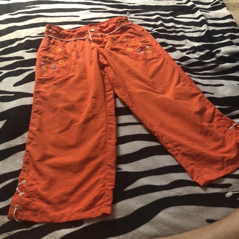 Preços baixos em Calça capri Laranja para Meninas