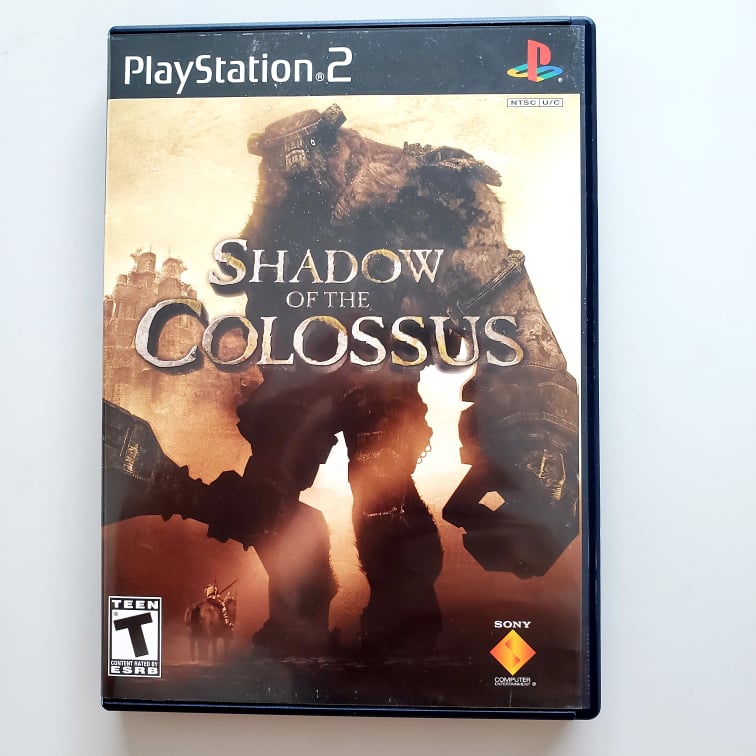 Jogo Shadow Of The Colossus Ps2 PLAYSTATION 2 Ação Guerra - Parceiro Da  Compra Online