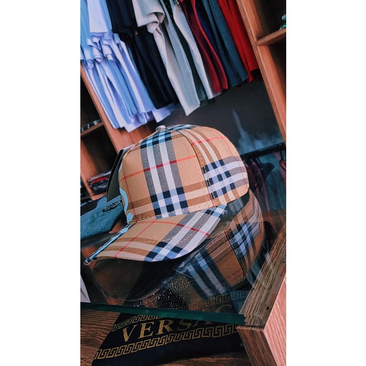 Boné Burberry Grife Xadrez