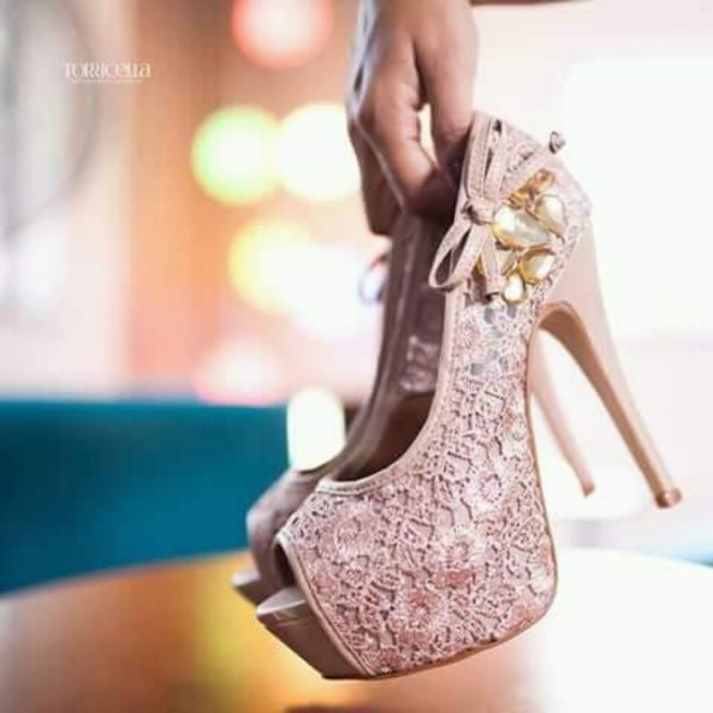 Sapatos de salto alto store para madrinhas de casamento