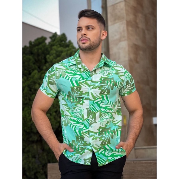 Camisa Masculina florida manga curta de botão/ slim / informações na ...