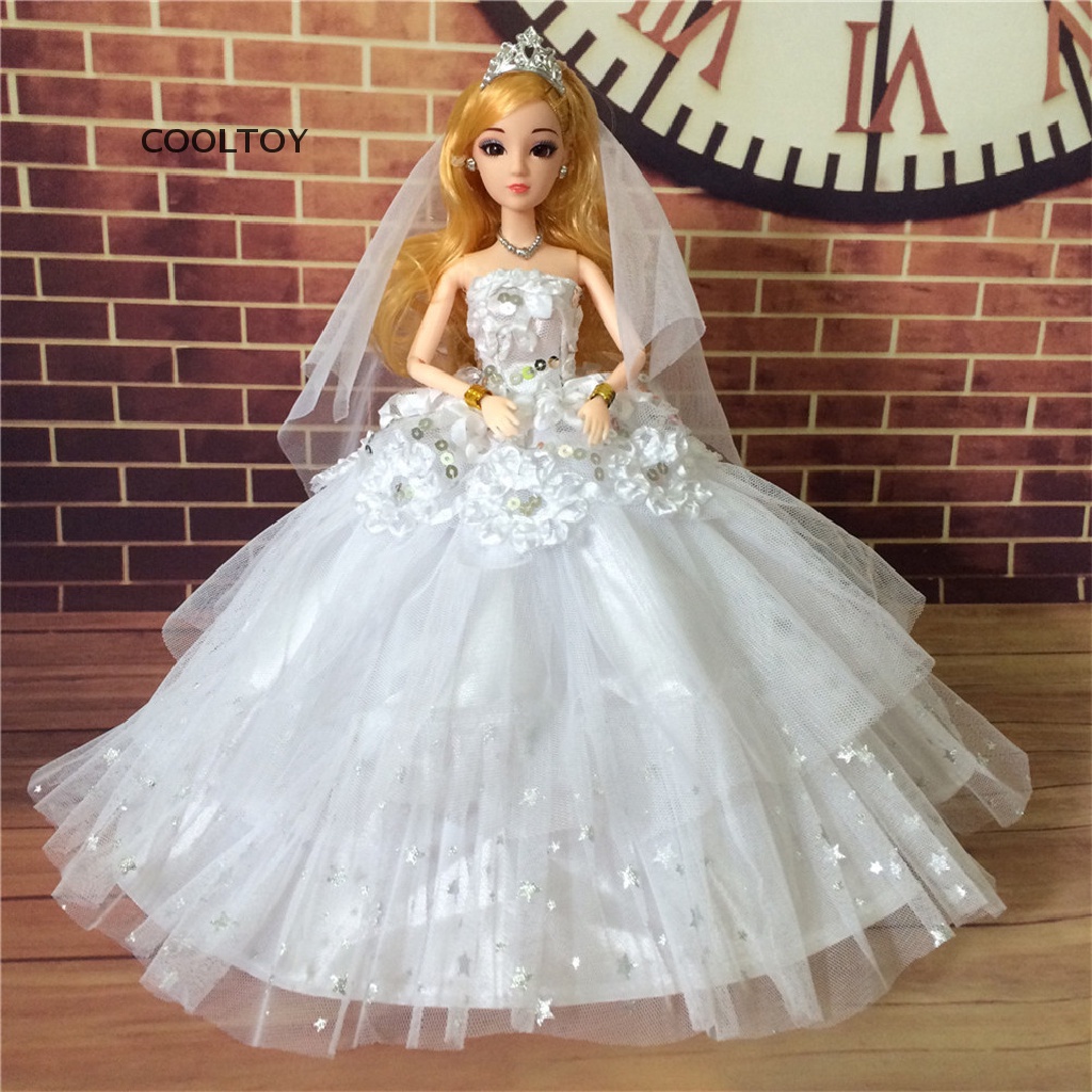 Boneca estilo barbie menina mulher vestir beleza moda modelo noiva