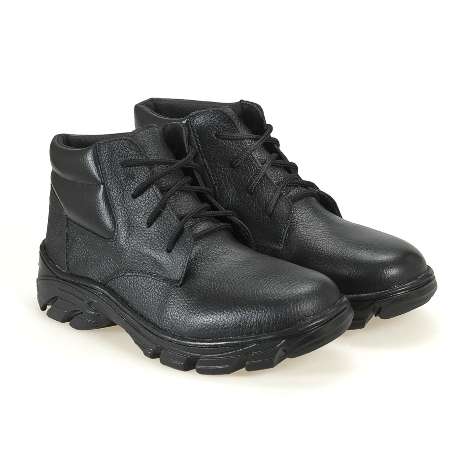 Bota De Segurança Masculina Couro Profissional Preta Resistente para Trabalho Bico Reforçado com Cadarço Ref 6280