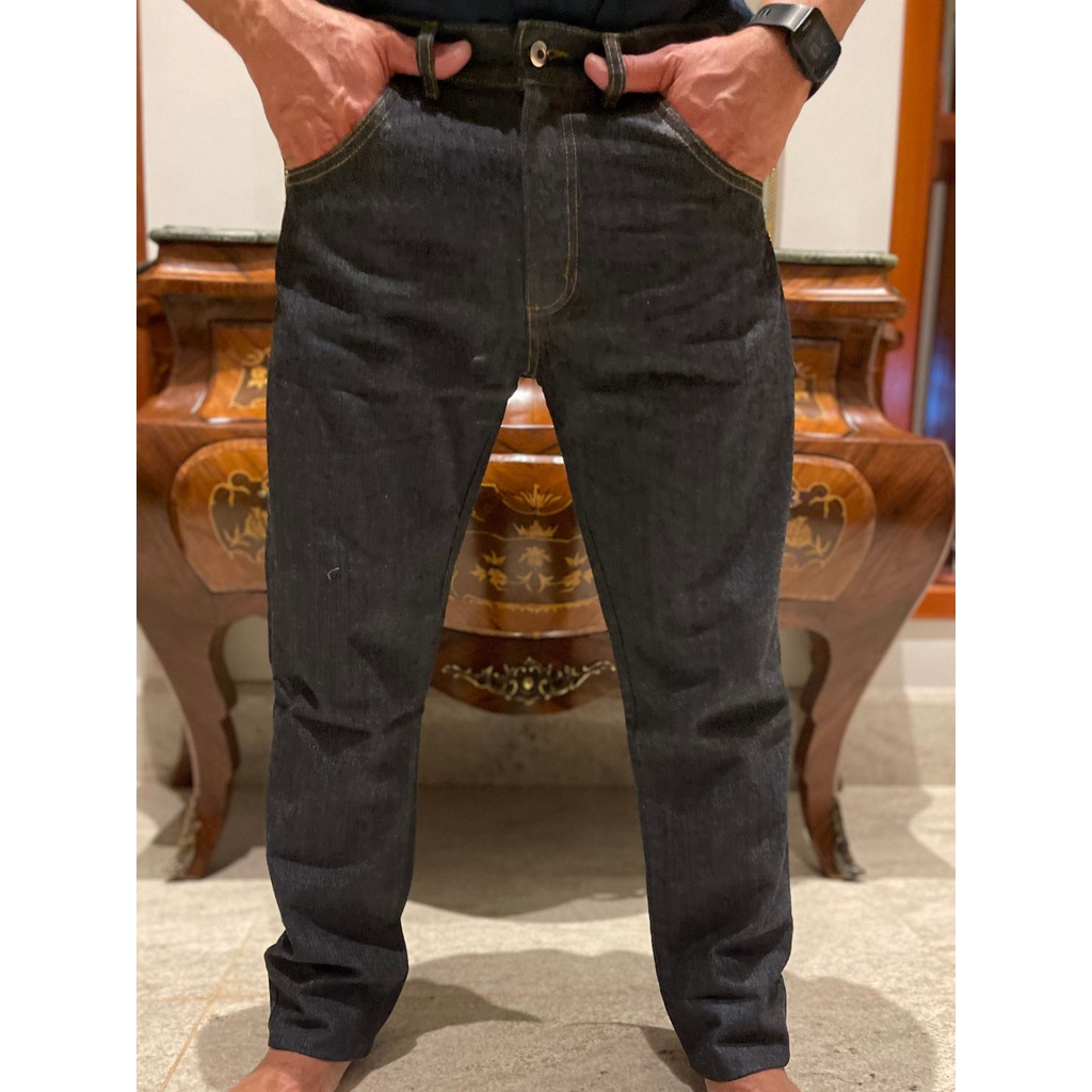 Calça Jeans Masculina Tradicional Reta pra Trabalho Básica 100% Algodão Jeans Azul e Preto Boca Larga