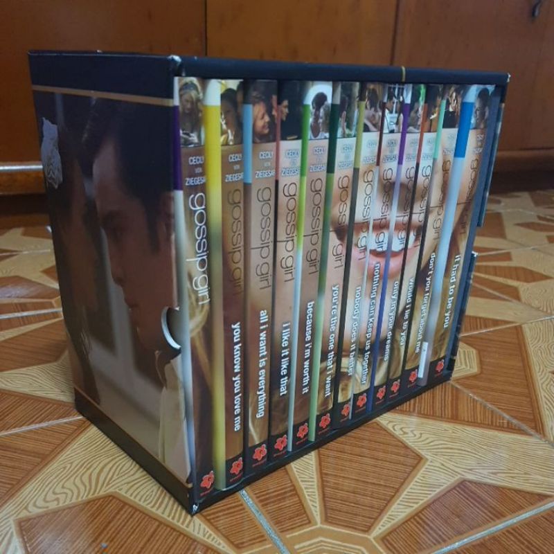 Livro - Box Série Gossip Girl completa em inglês