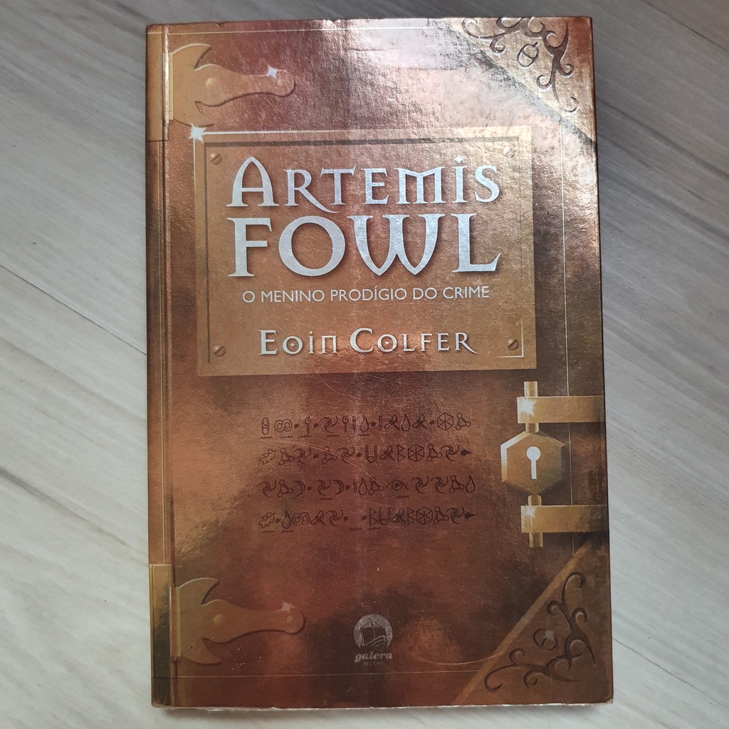 Kit com dois livros Artemis Fowl