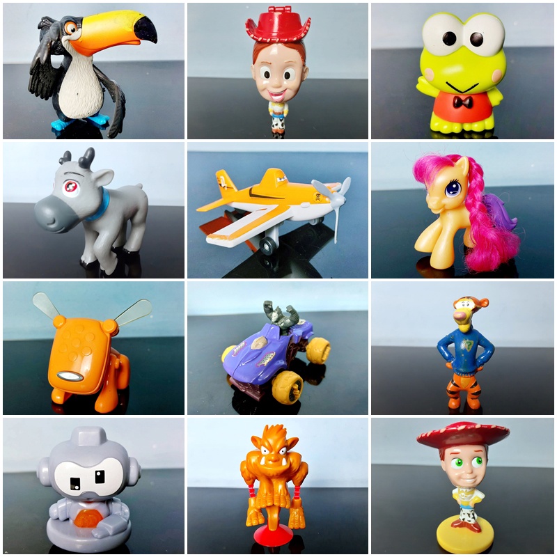 Desocupando armário de brinquedos - Dupla personagens Mc Donalds