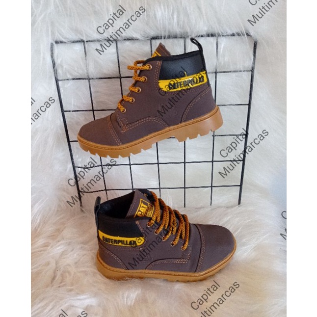 Bota Cat Usa, Calçado Infantil para Bebê Caterpillar Usado 84396459