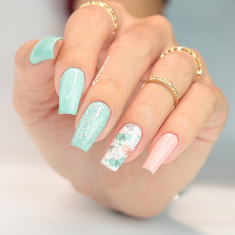 Adesivos de unha borboletas coloridos / Adesivos,películas,unhas,nails art,unhas decoradas,decoração de unha,unha delicada,cartela de unha,Queyti películas para unhas,não é adesivo 3d,não é artesanal