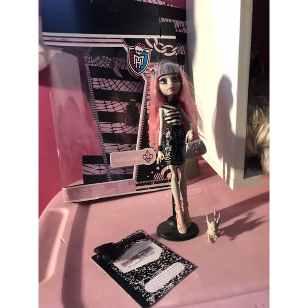 Boneca Rochelle Básica G1 - Monster High