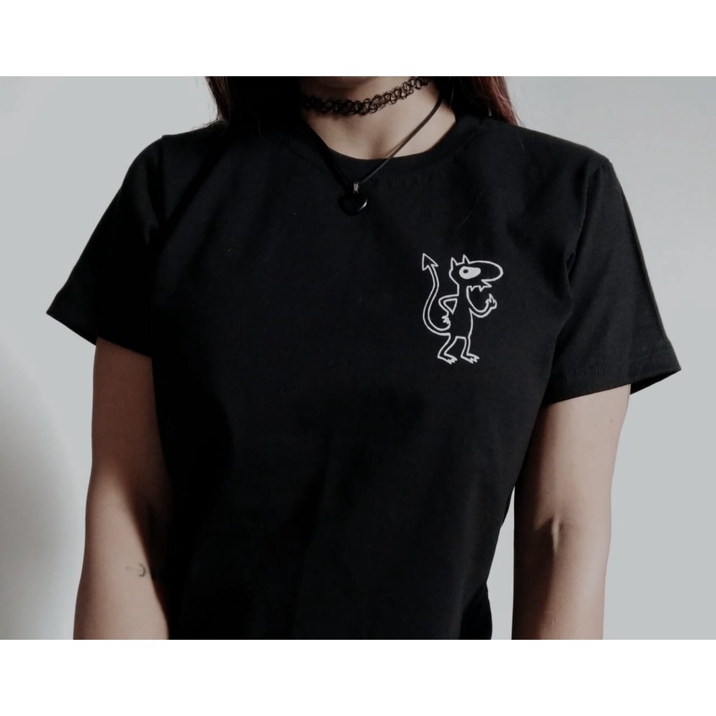 Camiseta/Babylook LUCI / Desencanto / 100% algodão