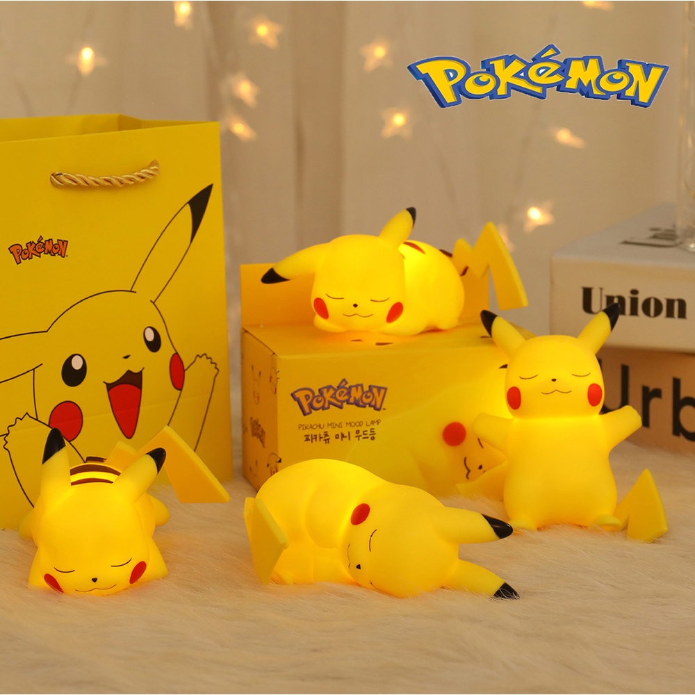 Bonecos De Bolso Pikachu/Brilha No Escuro