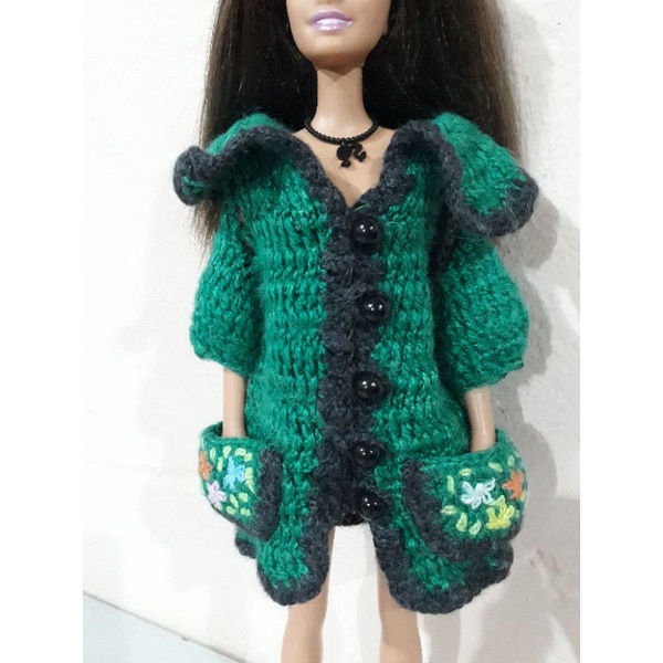 miniaturabarbieartesanatoemaispecuniamilliomcroche: Barbie Crochê - Vestido  ou Casaco de Crochê? Super Clássico!