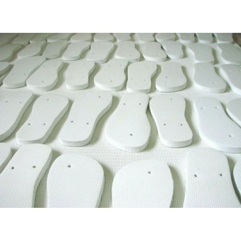 05 Pares de chinelo liso para sublimação - Acompanha tiras