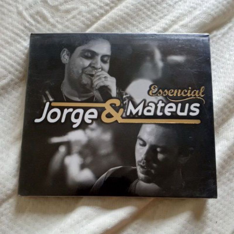 Cd jorge e Mateus essencial lacrado.