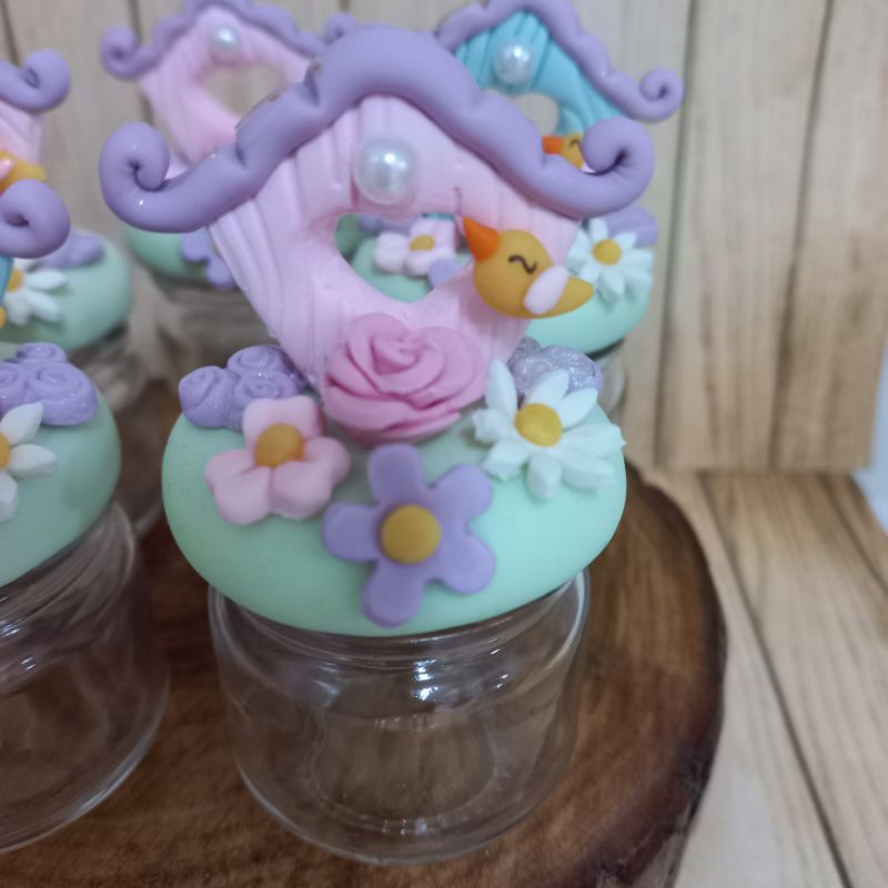 5 mini vidro para lembrancinha com biscuit Jardim encantado Festa