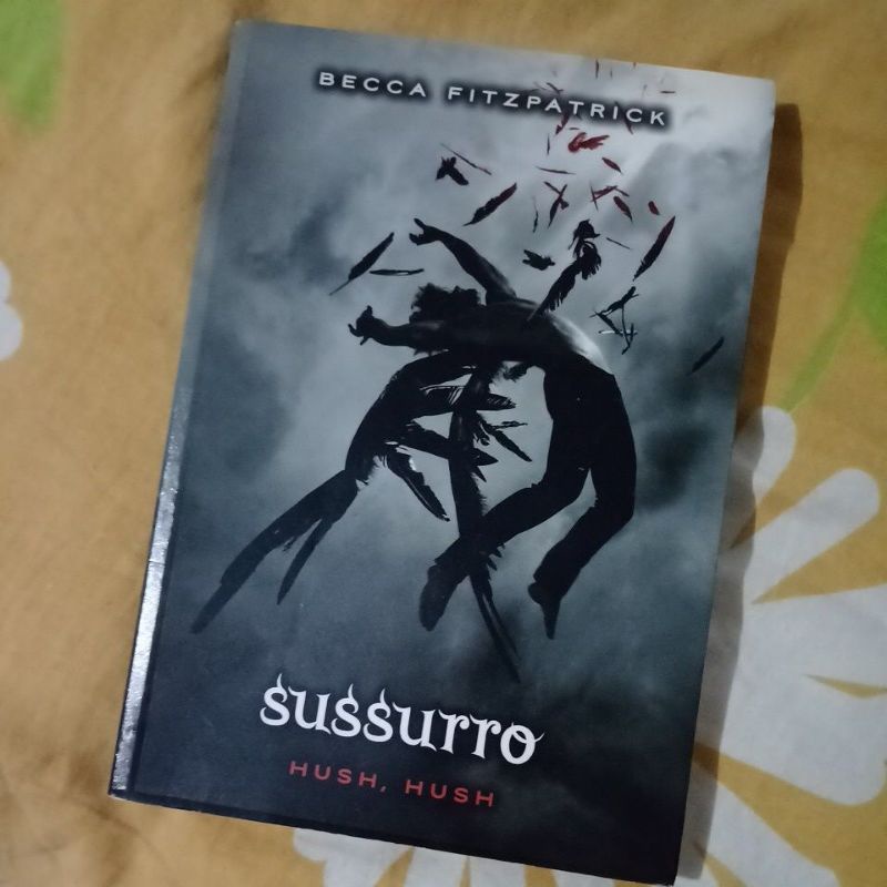 série hush hush livro sussurro e silêncio (OS DOIS LIVROS) Shopee